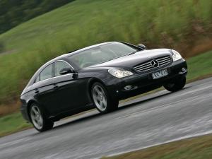 Mercedes-Benz CLS500 2004 года